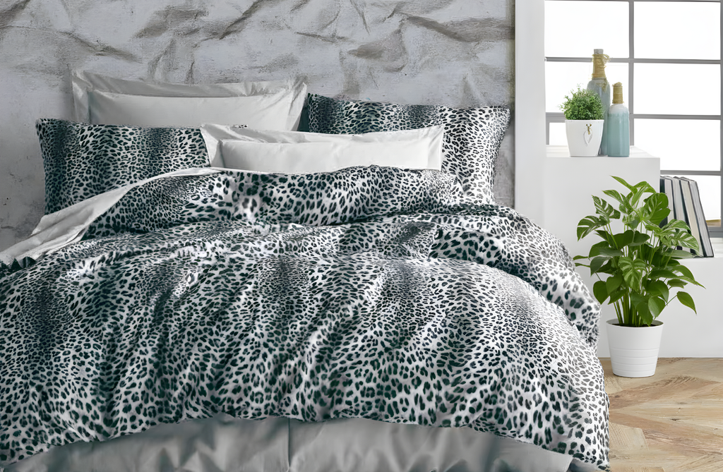 Set Lenjerie de Pat de Lux din Bumbac Ranforce | Leopard Gray, King Size, 4 Piese – Model Leopard